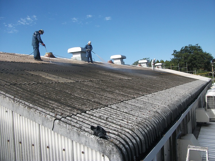 工場倉庫の屋根外壁改修工事のプロ　徳竹塗装