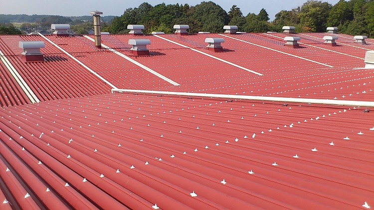 工場倉庫の屋根外壁改修工事のプロ　徳竹塗装