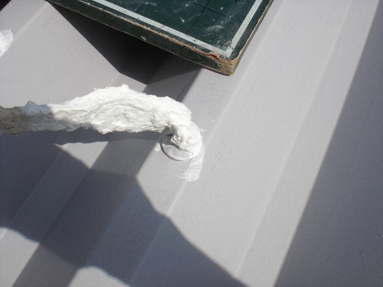 工場倉庫の屋根外壁改修工事のプロ　徳竹塗装