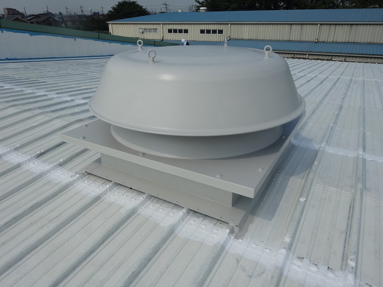 工場倉庫の屋根外壁改修工事のプロ　徳竹塗装