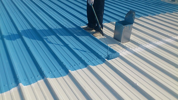 工場倉庫の屋根外壁改修工事のプロ　徳竹塗装