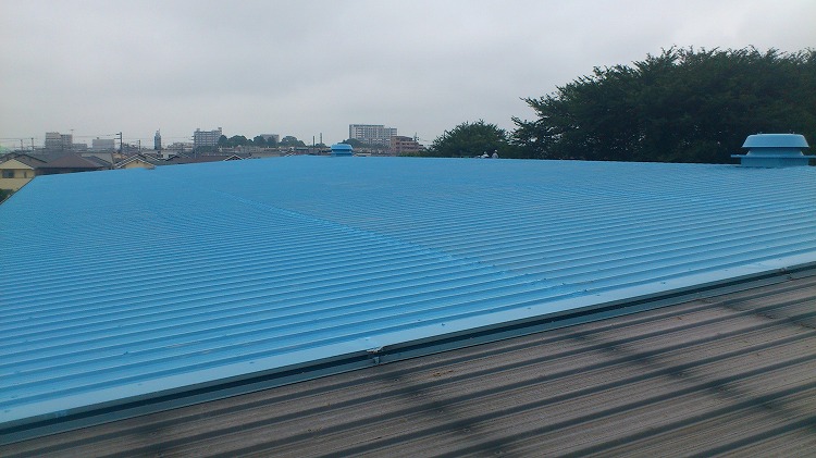 工場倉庫の屋根外壁改修工事のプロ　徳竹塗装