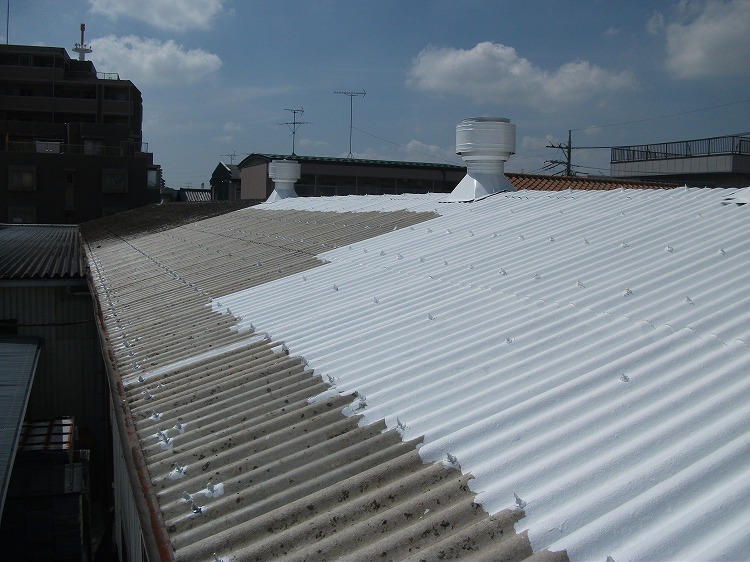 工場倉庫の屋根外壁改修工事のプロ　徳竹塗装